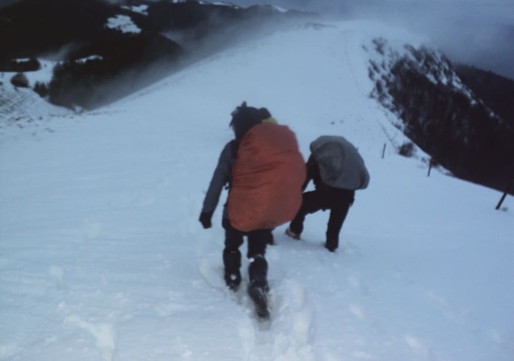 Crête enneigée du Grand Colombier